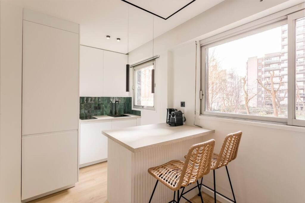 Ferienwohnung Luxurious 3 Min Walk From Eiffel Tower Paris Exterior foto