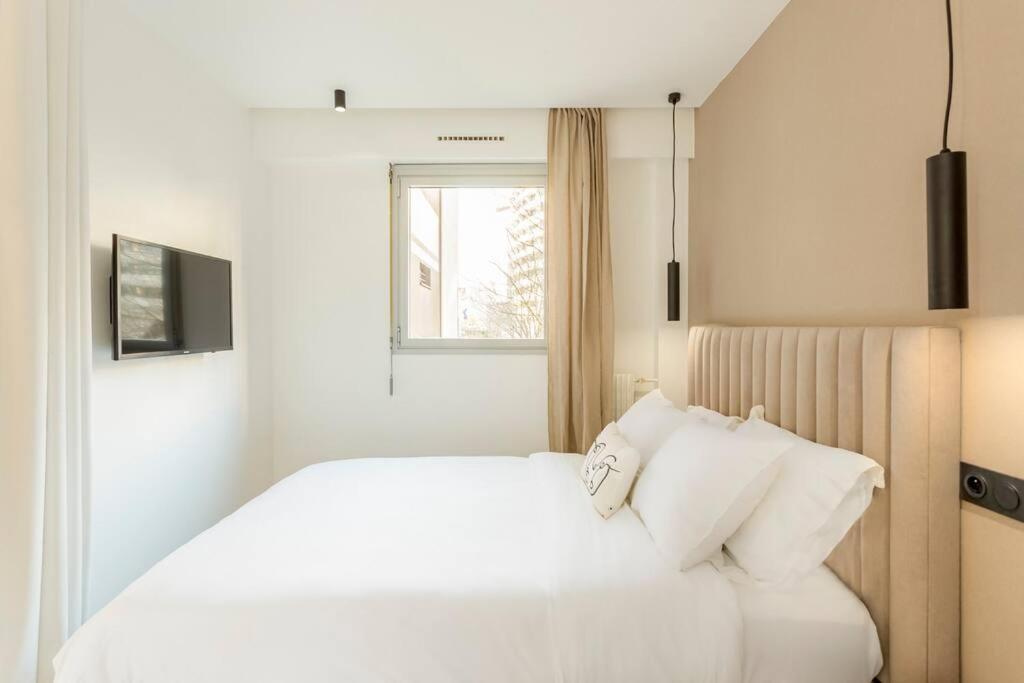 Ferienwohnung Luxurious 3 Min Walk From Eiffel Tower Paris Exterior foto